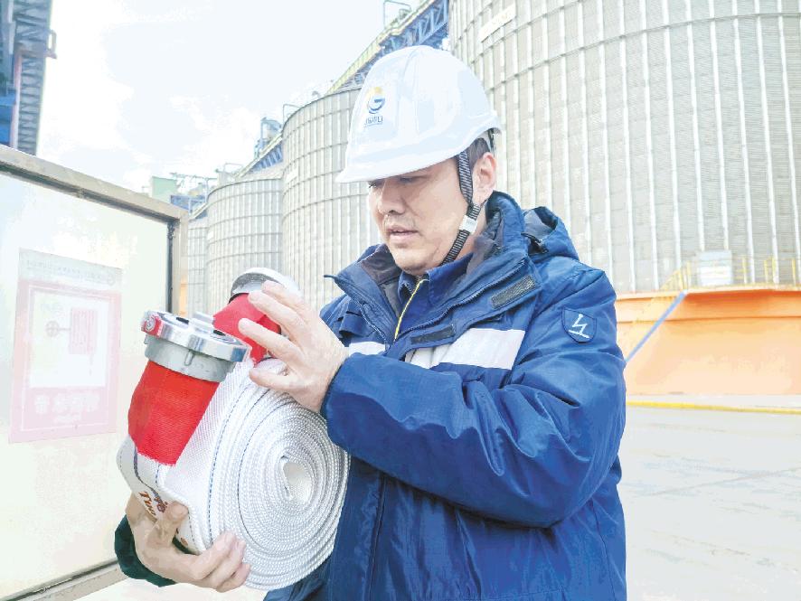 日照港裕廊公司筑牢消防安全防线
